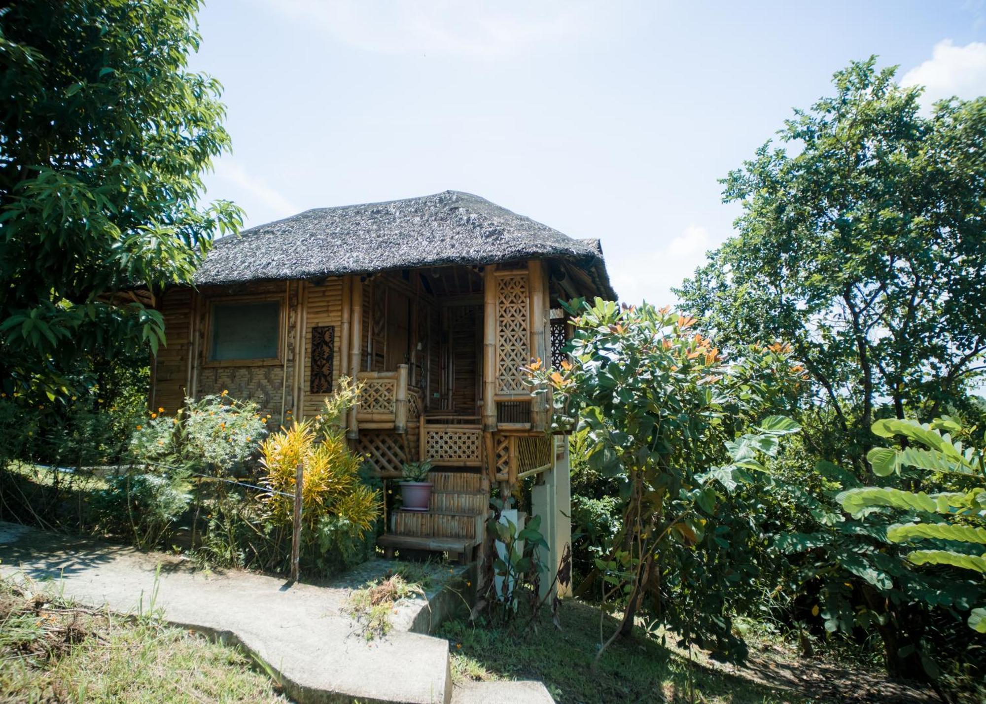 Ocean Green Eco Lodge Puerto Princesa Екстериор снимка