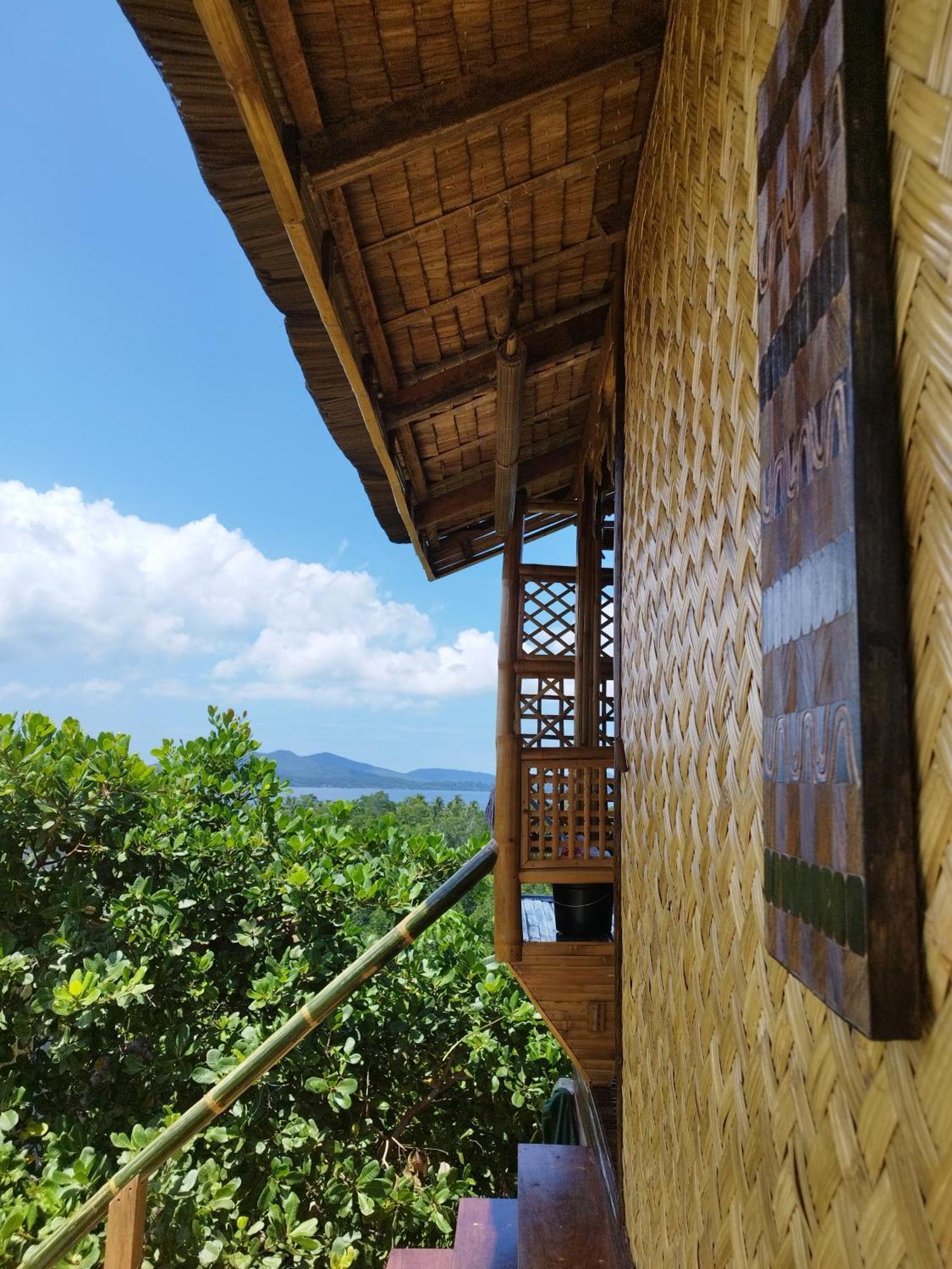 Ocean Green Eco Lodge Puerto Princesa Екстериор снимка