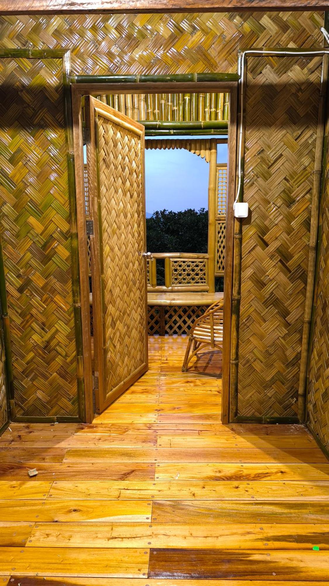 Ocean Green Eco Lodge Puerto Princesa Екстериор снимка